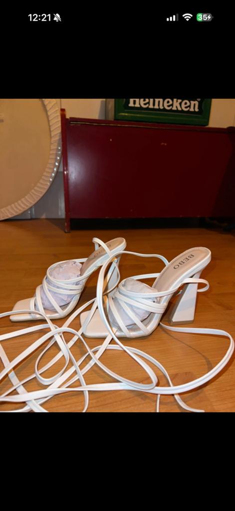 Witte hakken, Schoenen met lage hakken, Wit, Nieuw, Ophalen of Verzenden