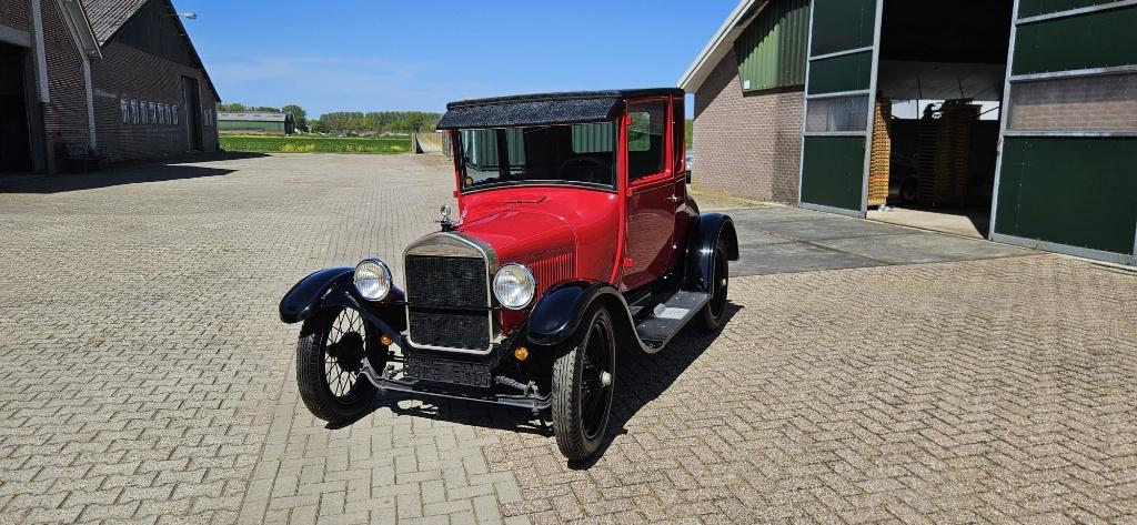 Ford Model T Doctor's Coupé 1926, prachtig gerestaureerd, Auto's, Oldtimers, Automaat, Beige, 20 pk, Particulier