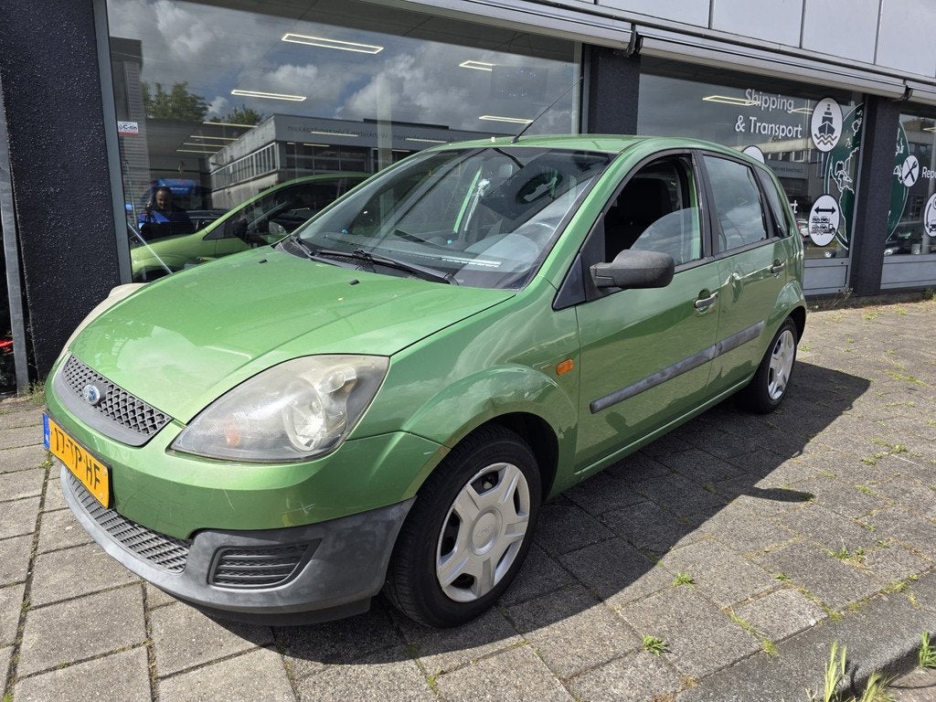 Ford Fiesta 1.4-16V Futura *Nieuwe APK *Airco WEINIG KILOMET, Auto's, Voorwielaandrijving, Stof, 4 cilinders, 82 pk