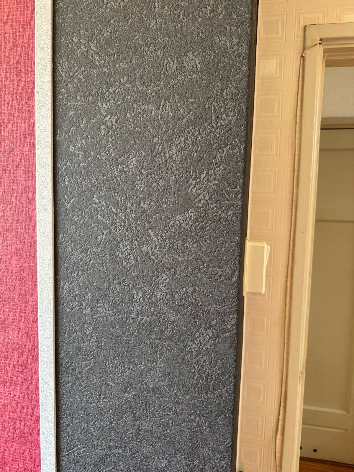 GEZOCHT: Oud Praxis zwart vinyl reliëfbehang / Marburg 53 cm, Verzenden, Zwart