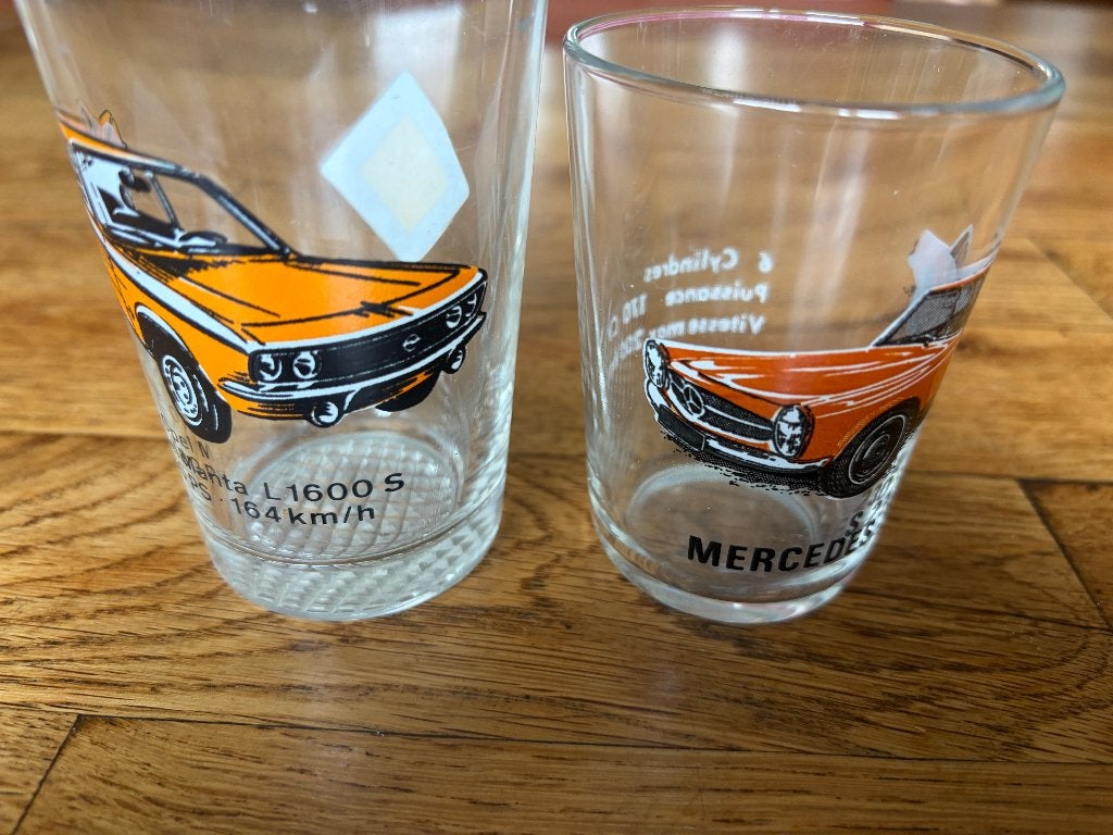 limonadeglas Mercedes 230 SL en Opel Manta, Verzamelen, Automerken, Motoren en Formule 1, Nieuw, Auto's, Ophalen of Verzenden
