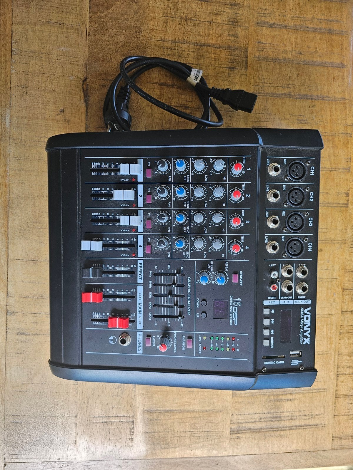 Vonyx AM5A Powered Mixer met Bluetooth en DSP Effecten, Ophalen of Verzenden, Zo goed als nieuw