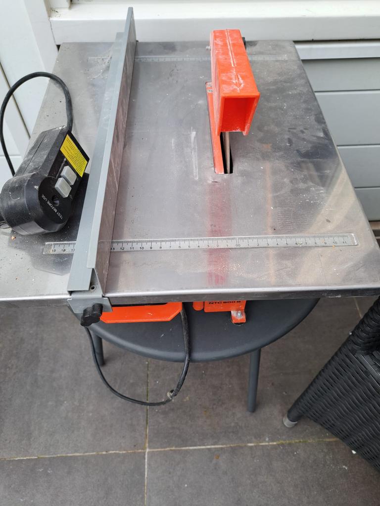 Tegelzaag tafel nat 900wat, Ophalen, Gebruikt, 60 cm of meer, Minder dan 5 m²