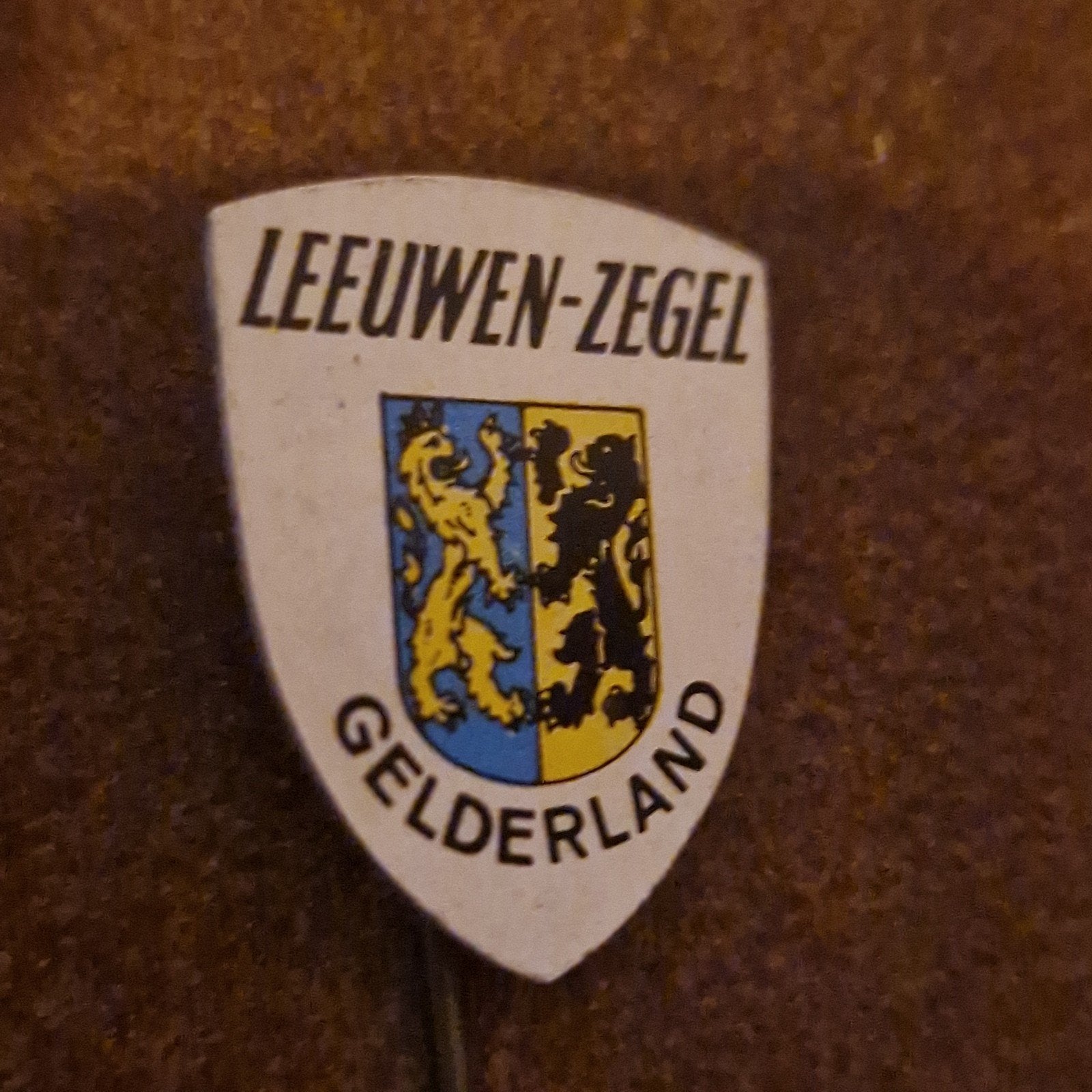 speldje Leeuwen zegel Gelderland, Ophalen of Verzenden, Gebruikt