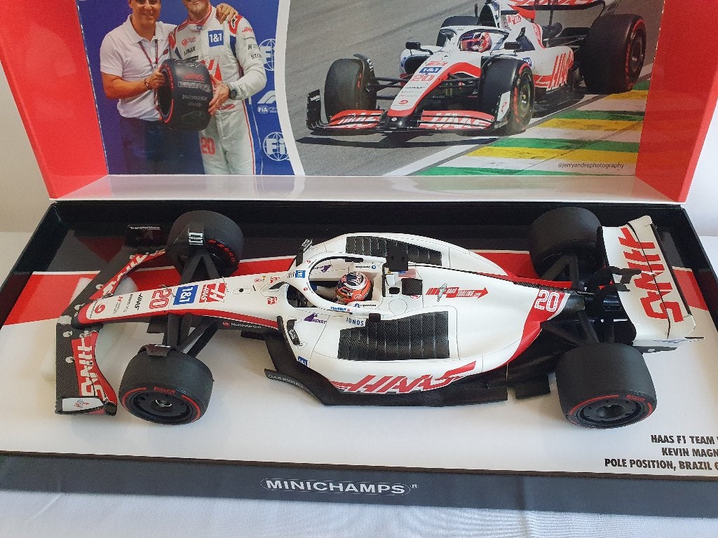 Kevin Magnussen Haas VF-22 Pole Lap Brazilië GP 2022 1:18, Ophalen of Verzenden, Nieuw, Auto, MiniChamps