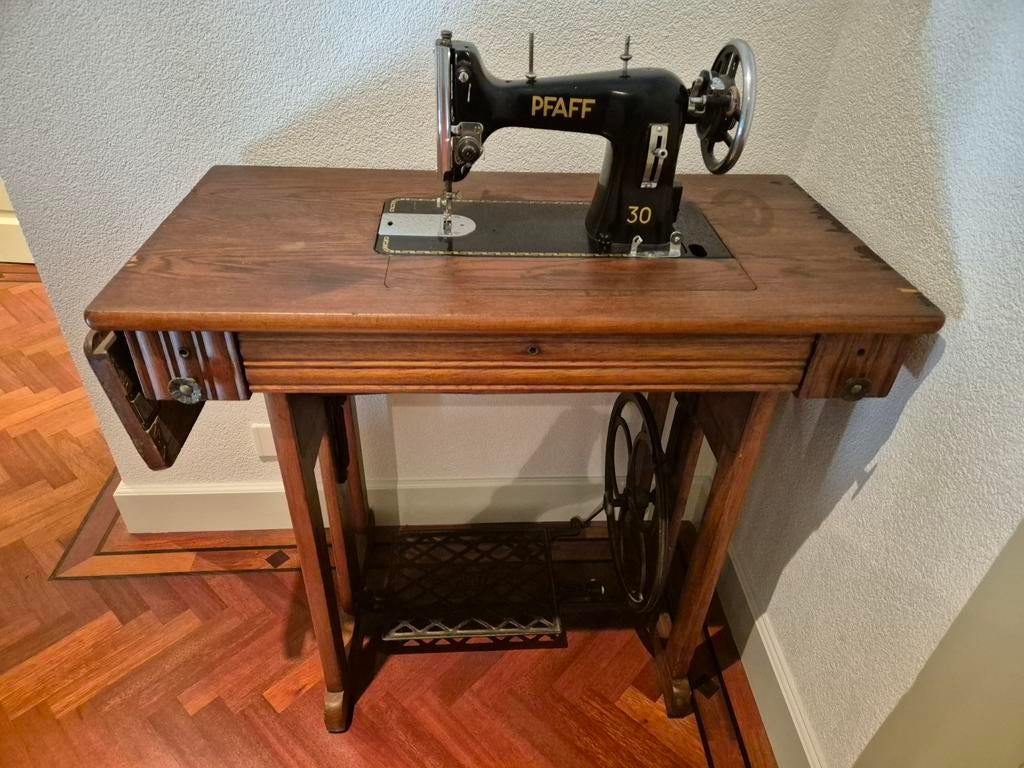 Pfaff naaimachine, Ophalen