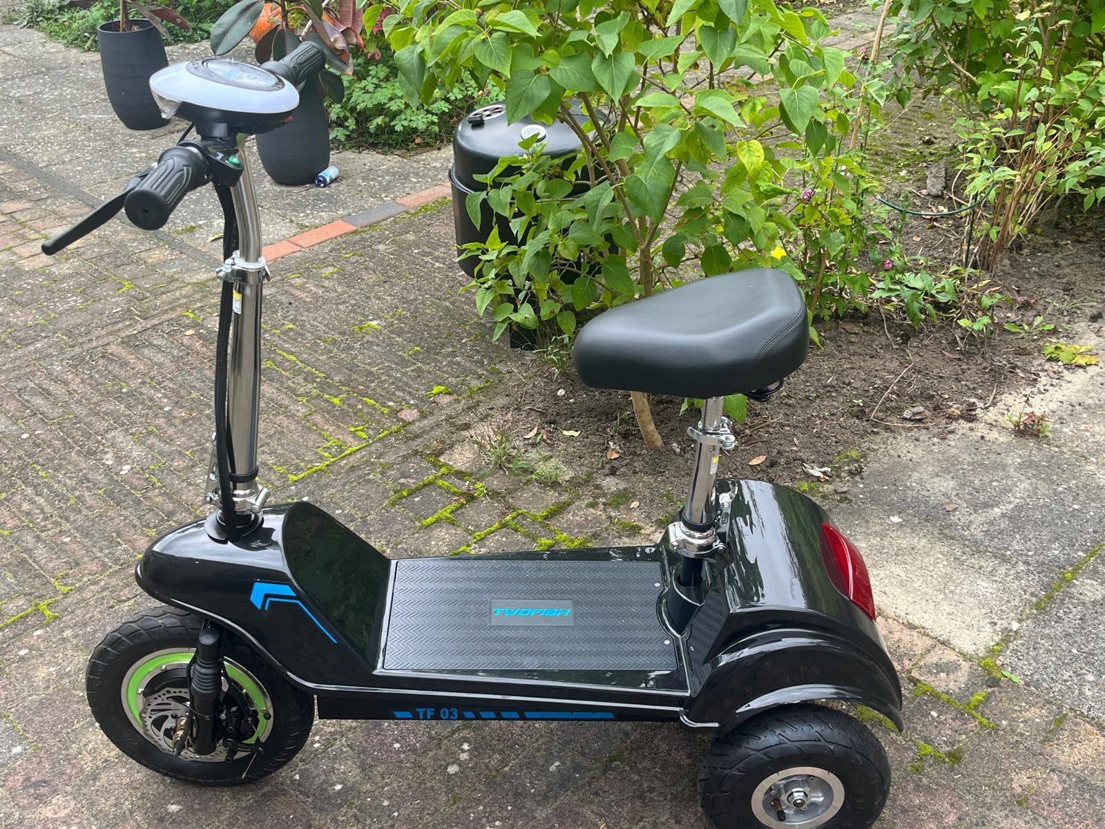 Opvouwbare elektrische scootmobiel, Ophalen, Zo goed als nieuw, Elektrische step (E-scooter)