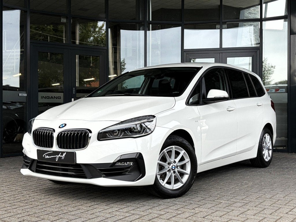 Bmw 2-SERIE GRAN TOURER 218I AUT. - NAVI PLUS - HEAD UP - TR, Auto's, Gebruikt, Euro 6, 2-Serie Gran Tourer, Wit