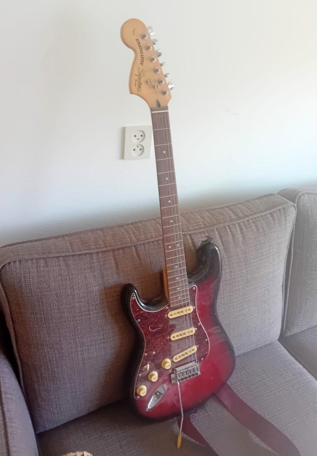 Squire Stratocaster elektrische gitaar - linkshandig, Ophalen of Verzenden, Gebruikt, Solid body, Overige merken