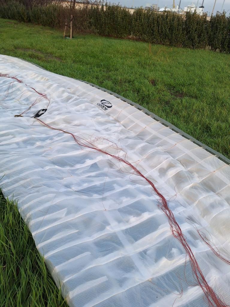 Paraglider Ozone Mantra M7, Sport en Fitness, Zweefvliegen en Paragliding, Ophalen of Verzenden, Zo goed als nieuw, Complete paraglider
