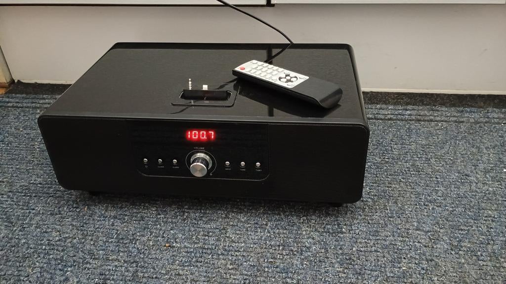 Microlab MD332 iPod/iPhone Dock met uitstekend geluid, Overige types, Gebruikt, Met radio, Zwart