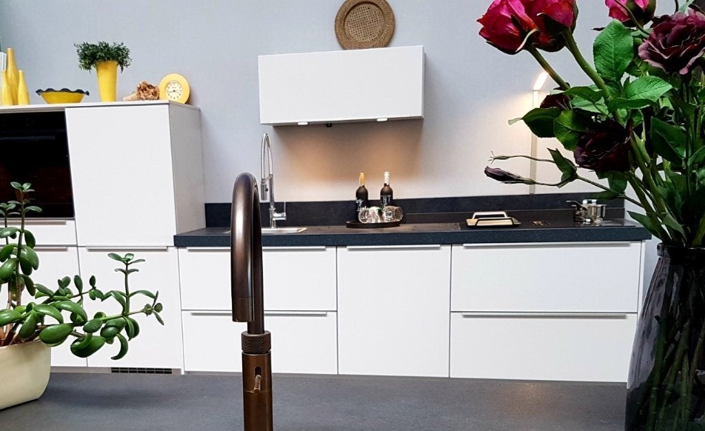nobilia keuken mat lak zijdegrijs. Betonlook. Greeplijst rvs, Ophalen, Nieuw, 200 cm of meer, Minder dan 100 cm