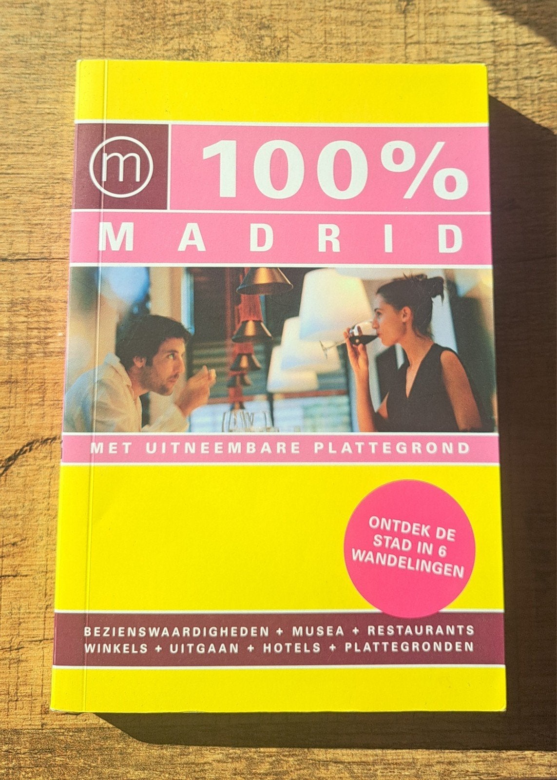 100% Madrid Reisgids met uitneembare plattegrond, Boeken, Overige merken, Europa, Ophalen of Verzenden, Zo goed als nieuw