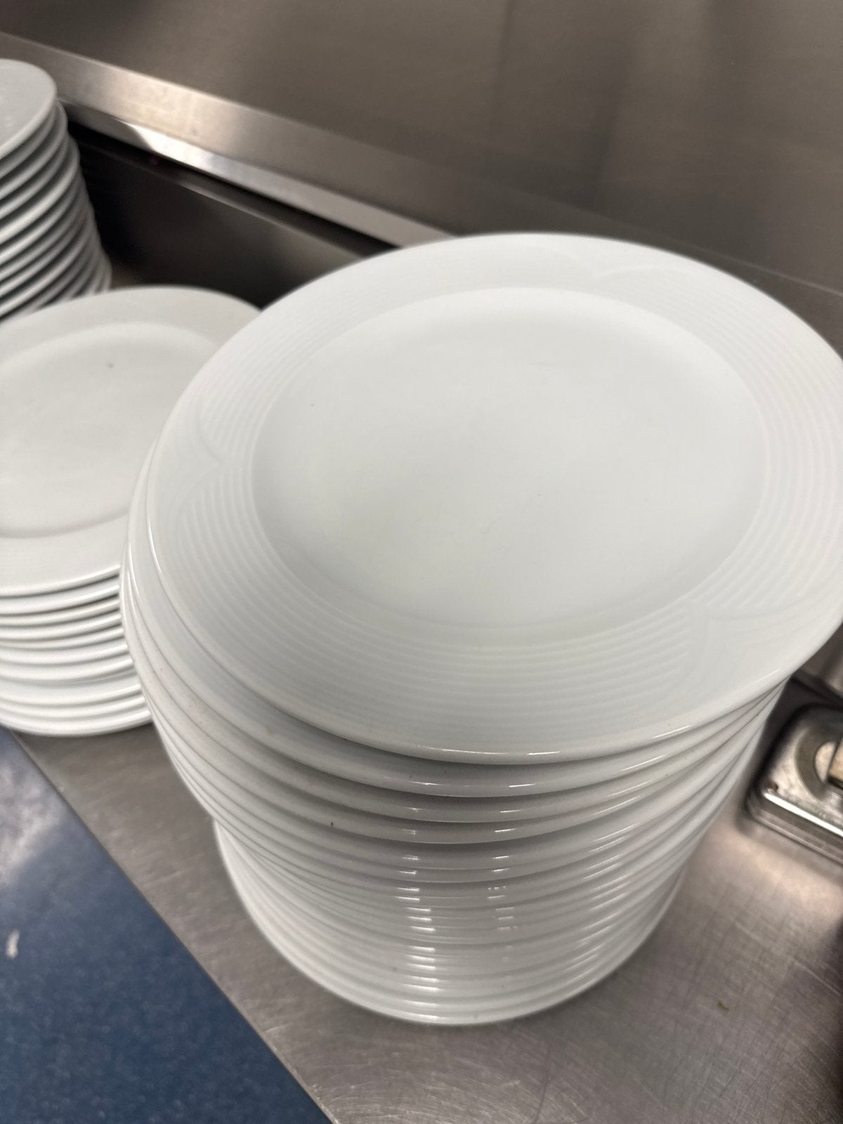 120 Witte Borden 25,5 cm - Ideaal voor Horeca, Ophalen, Gebruikt, Keramiek, Bord(en)