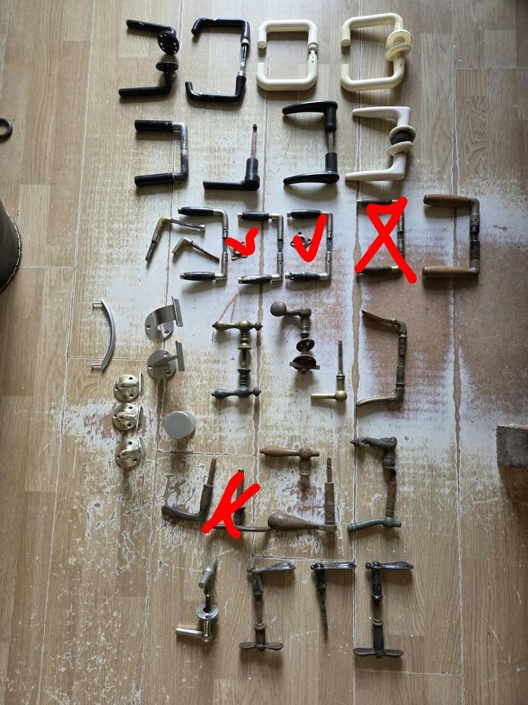Diverse deurkrukken, klinken, messing, gietijzer, Doe-het-zelf en Verbouw, Hang- en Sluitwerk, Ophalen of Verzenden, Gebruikt