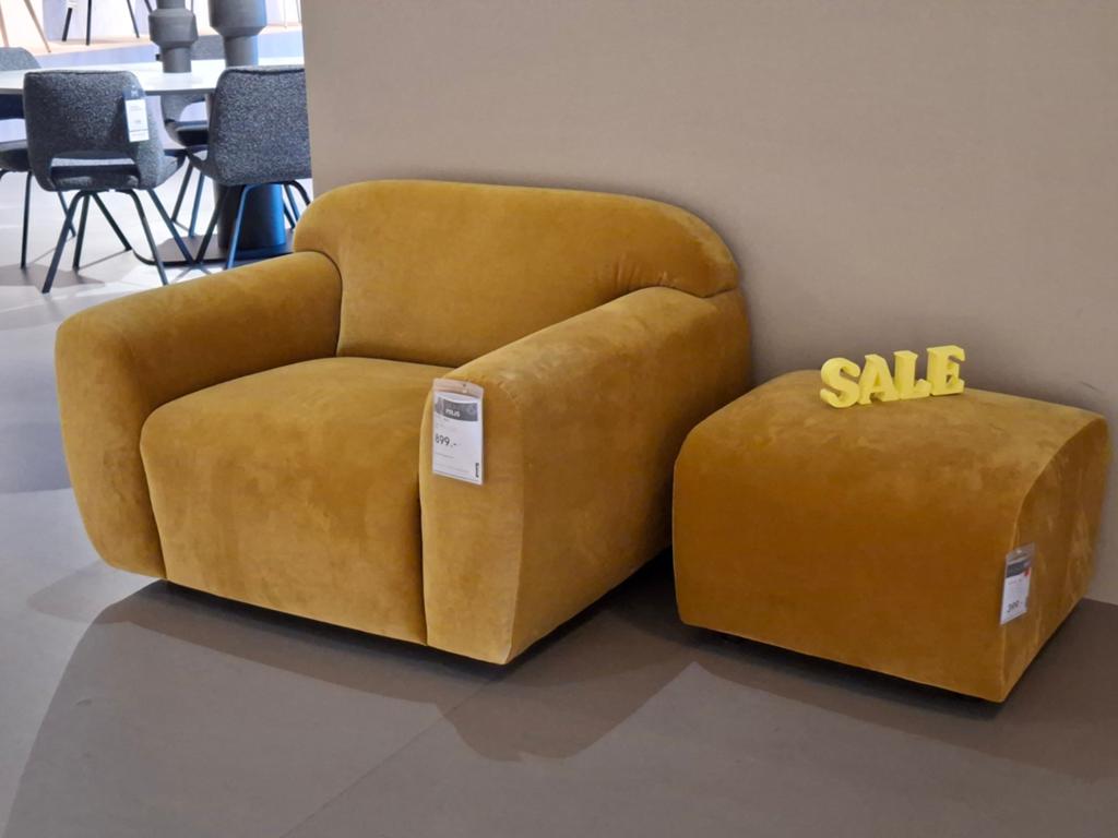 Showroommodel Montel Fauteuil Bold met voetenbank, Ophalen, Nieuw, Stof