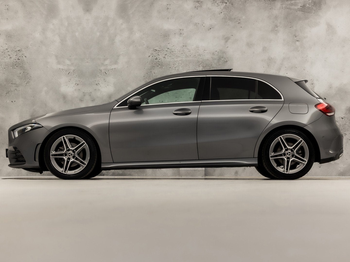 Mercedes-Benz A-Klasse 200 AMG Sport 163Pk Automaat (PANORAM, Auto's, 12 maanden, Gebruikt, 4 cilinders, 163 pk