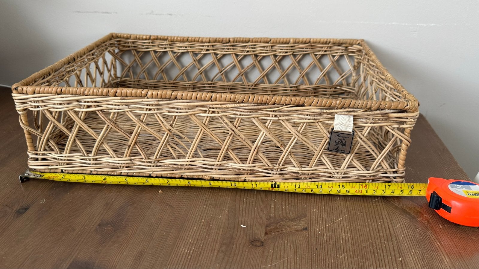 Rivièra Maison dienblad/mand van rotan, Gebruikt, Gevlochten, Natuurlijk materiaal, Ophalen of Verzenden