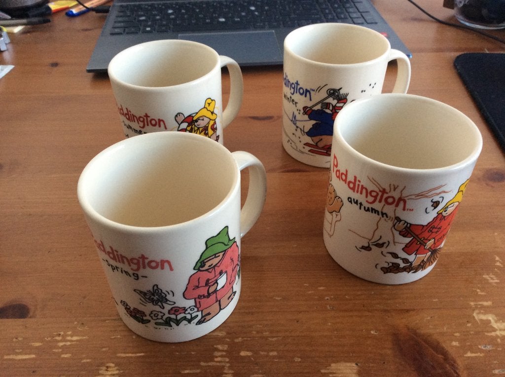 Paddington Mokken 4 jaargetijden Douwe Egberts set, Ophalen of Verzenden, Aardewerk, Overige stijlen, Mok