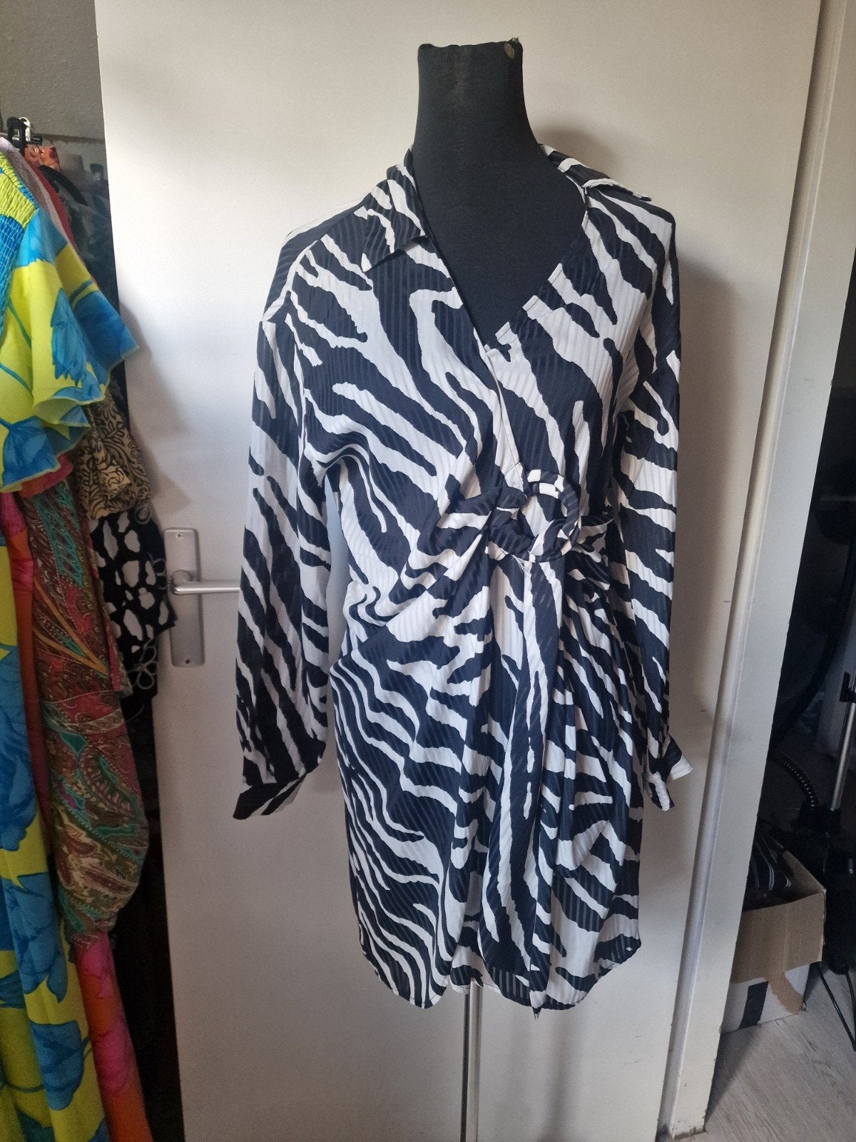 jurk zara maat s, Kleding | Dames, Jurken, Maat 38/40 (M), Zwart, Ophalen of Verzenden, Zo goed als nieuw