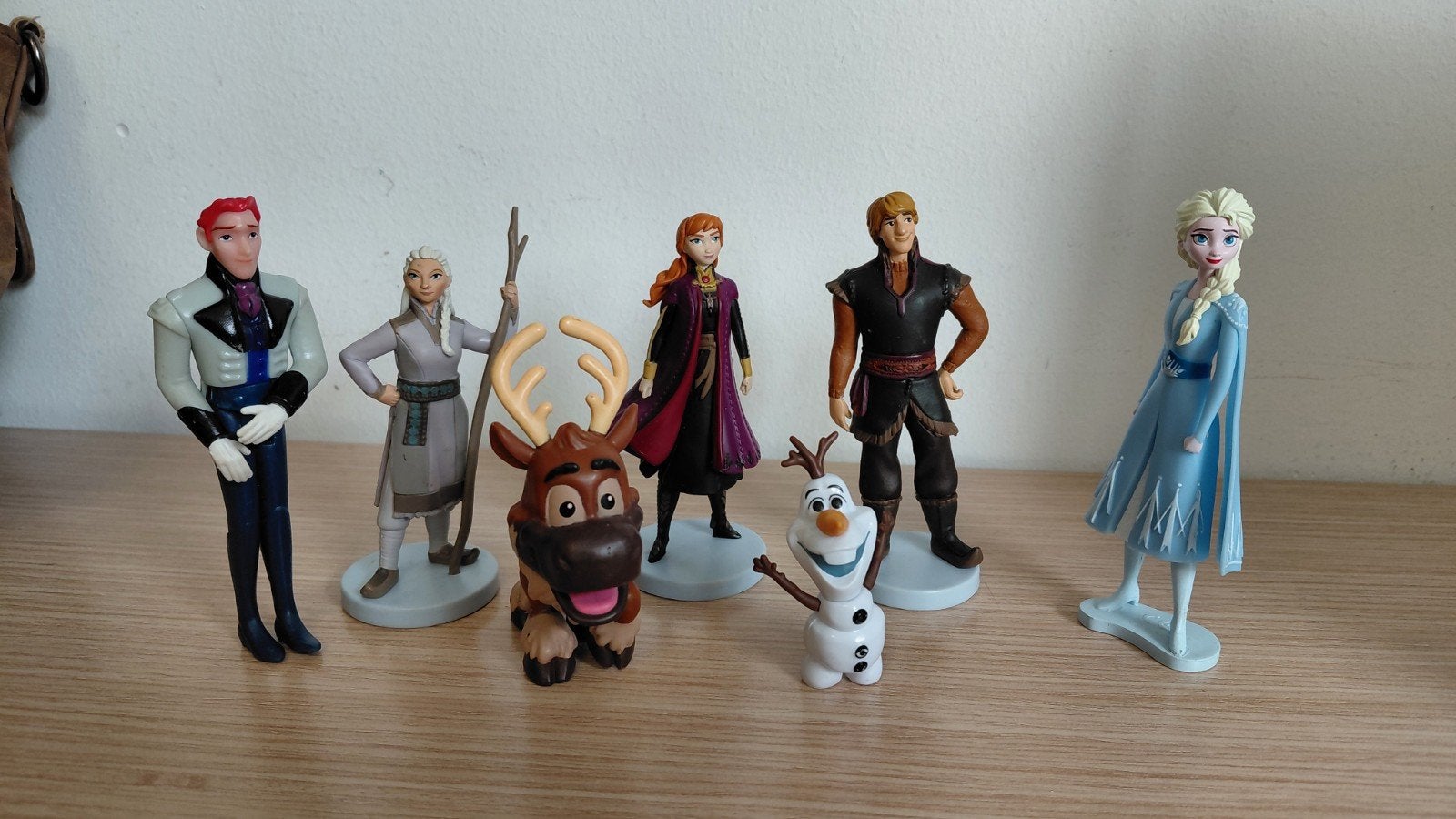 Frozen figuren, Ophalen of Verzenden, Overige figuren, Zo goed als nieuw, Beeldje of Figuurtje