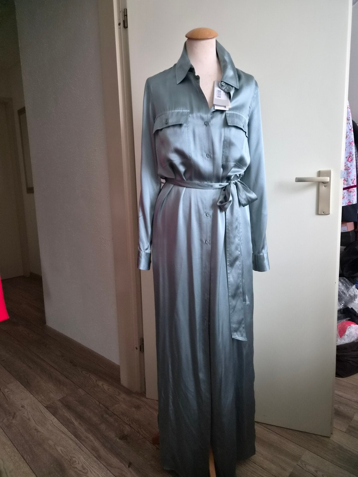 Guess zijden maxi jurk - Nieuw met kaartjes, Guess, Nieuw, Ophalen of Verzenden, Maat 34 (XS) of kleiner