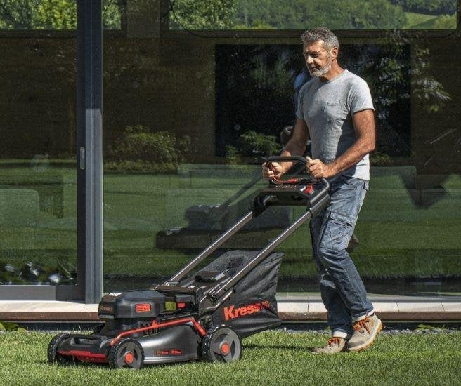 Kress zelfrijdende loopmaaier 46cm 60V actiepakket, Tuin en Terras, Kress, Cirkelmaaier, Schanzenstrasse 22, Germany@positecgroup.com