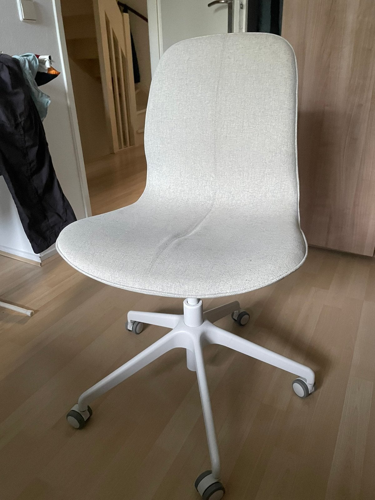 Ikea bureaustoel LÅNGFJÄLL, Ophalen, Zo goed als nieuw, Beige