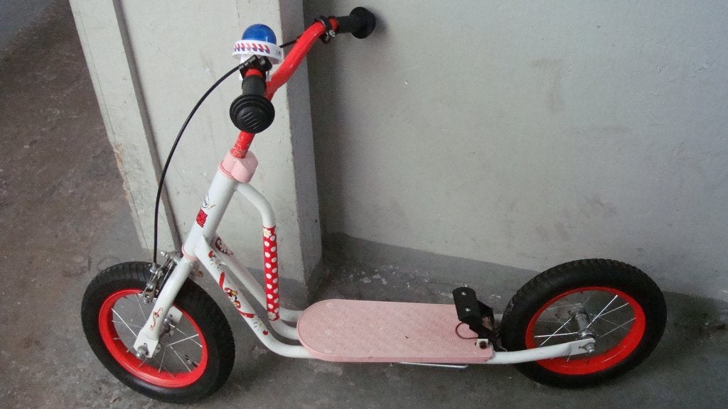 Step op luchtbanden met roze plank, Ophalen, Zo goed als nieuw, Gewone step, Disney Minnie Mouse