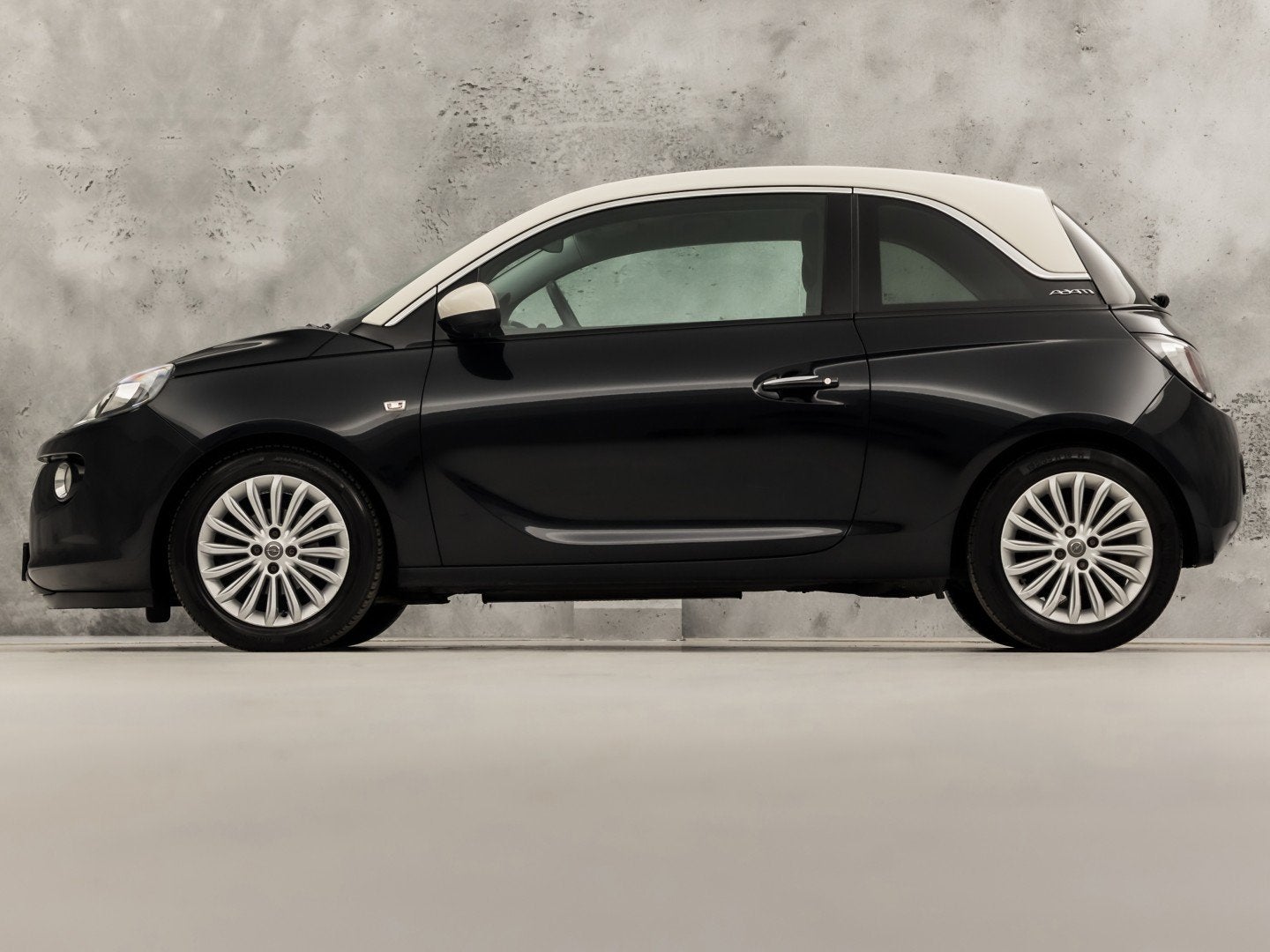 Opel ADAM 1.0 Turbo Rocks (PANORAMADAK, APPLE CARPLAY, CLIMA, Auto's, Opel, Voorwielaandrijving, 12 maanden, 1041 kg, 4 stoelen
