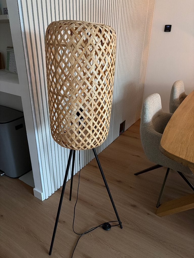 Kwantum vloerlamp Aphrodite, Huis en Inrichting, Ophalen, Zo goed als nieuw, Hout, 150 tot 200 cm