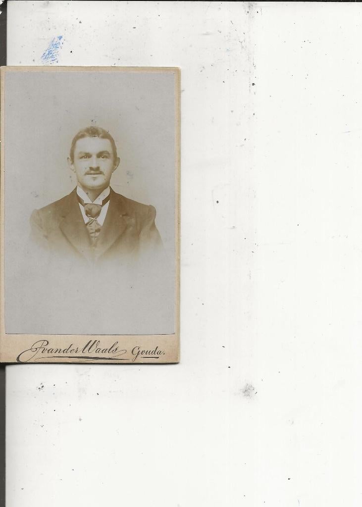 Gouda heer met een knots van een stropdas, Ophalen of Verzenden, Voor 1920, Ongelopen, Zuid-Holland