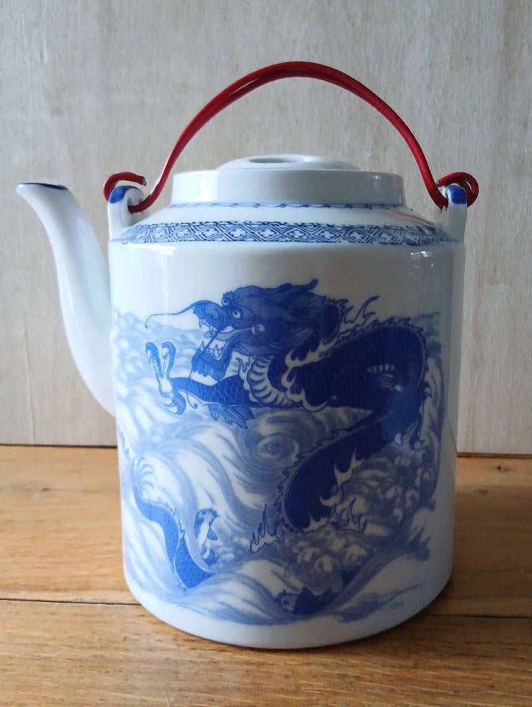 Grote chinese porseleinen theepot, Overige typen, Ophalen of Verzenden, Zo goed als nieuw, Overige stijlen
