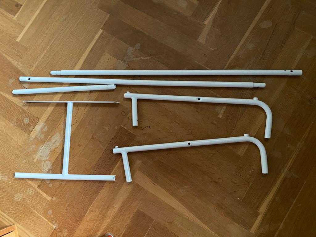 Gratis metalen Ikea kledingrek onderdelen metaal, Ophalen of Verzenden, Gebruikt