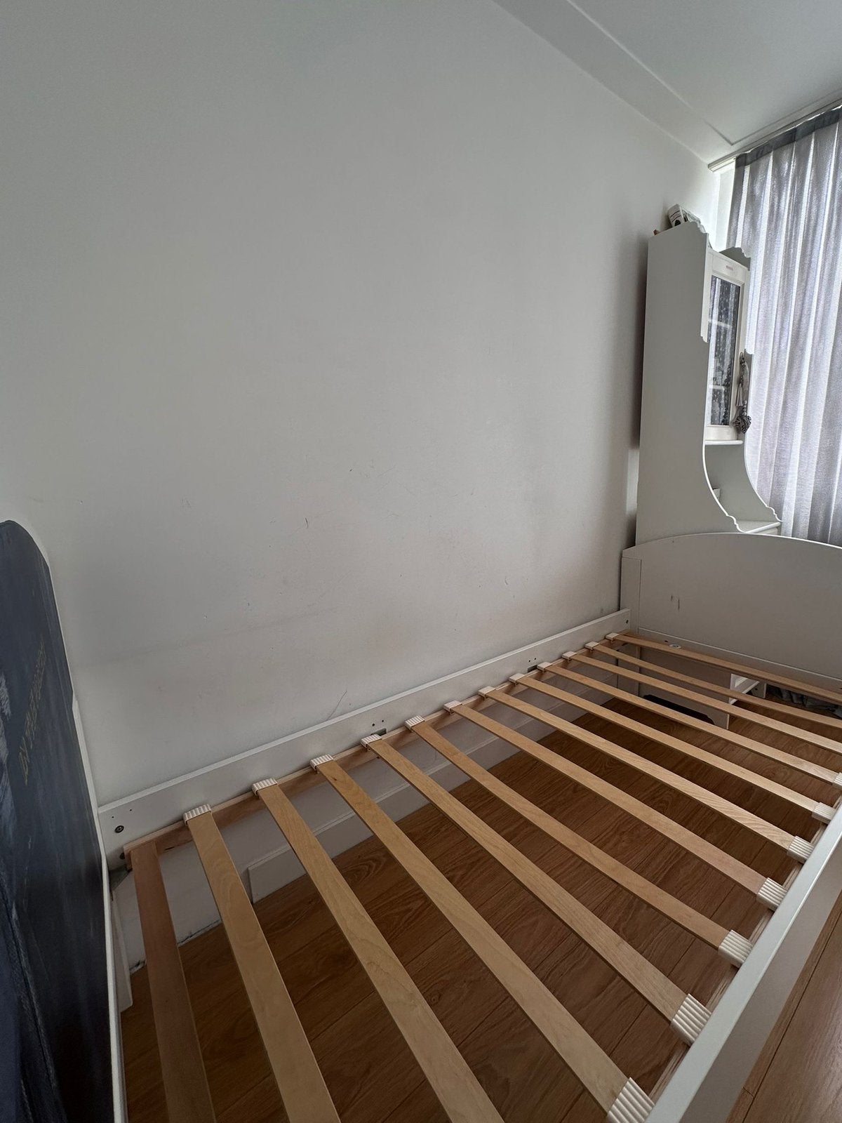 1 persoonsbed, Huis en Inrichting, Slaapkamer | Bedden, Ophalen, 90 cm, Eenpersoons, Wit