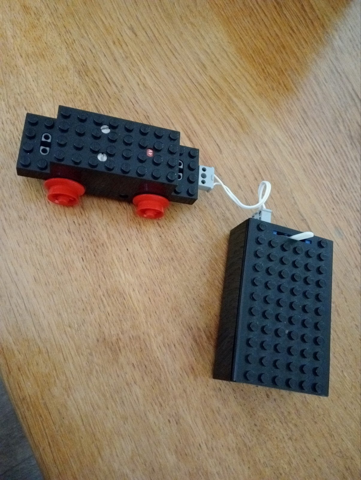 Lego 4,5V treinmotor met batterijhouder, Gebruikt, Overige thema's, Lego, Accessoire