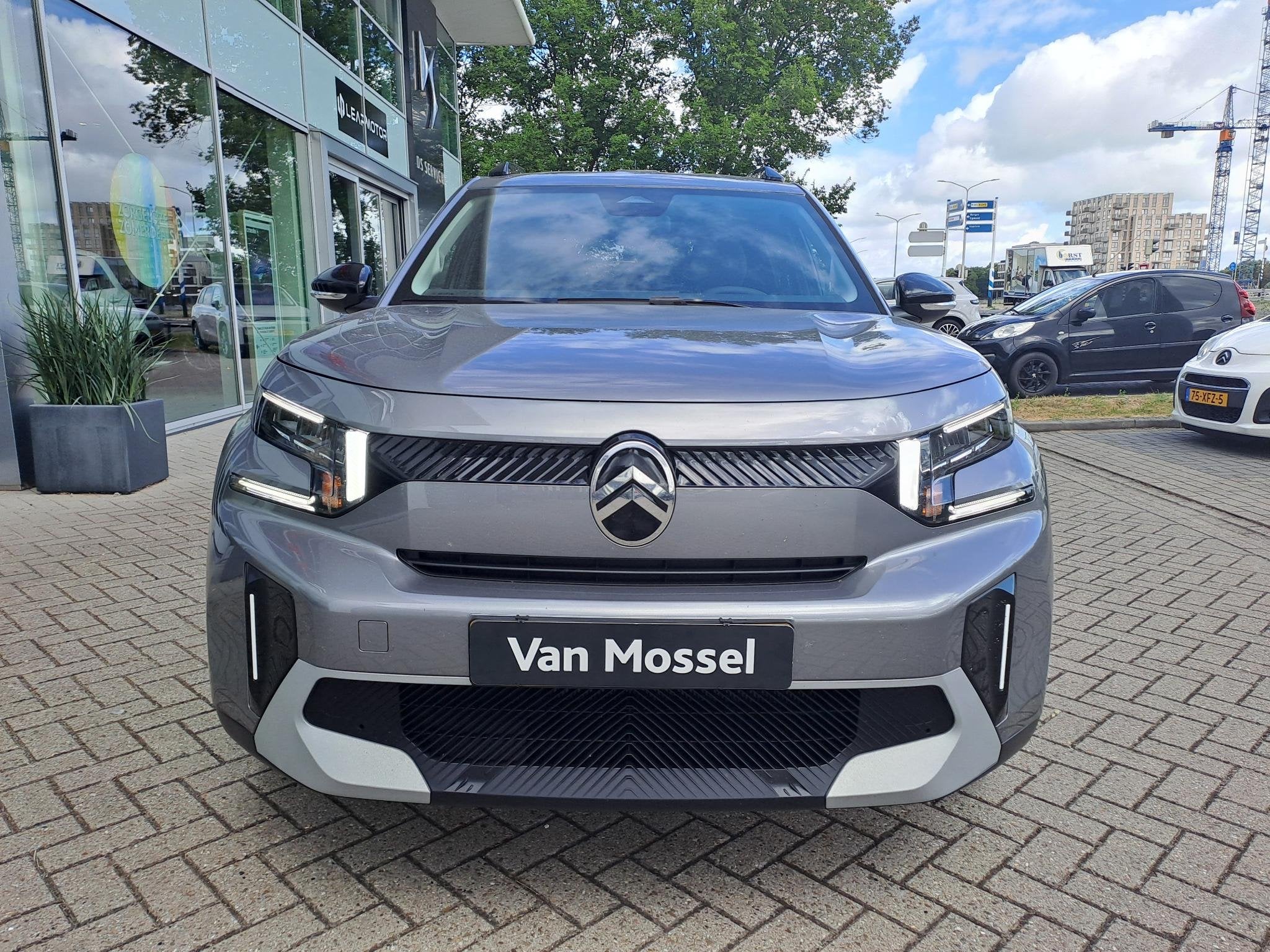 Citroen Ë-C3 Aircross Plus 113pk Extended Range 54 kWh, 12 maanden, Gebruikt, 327 min, 1507 kg