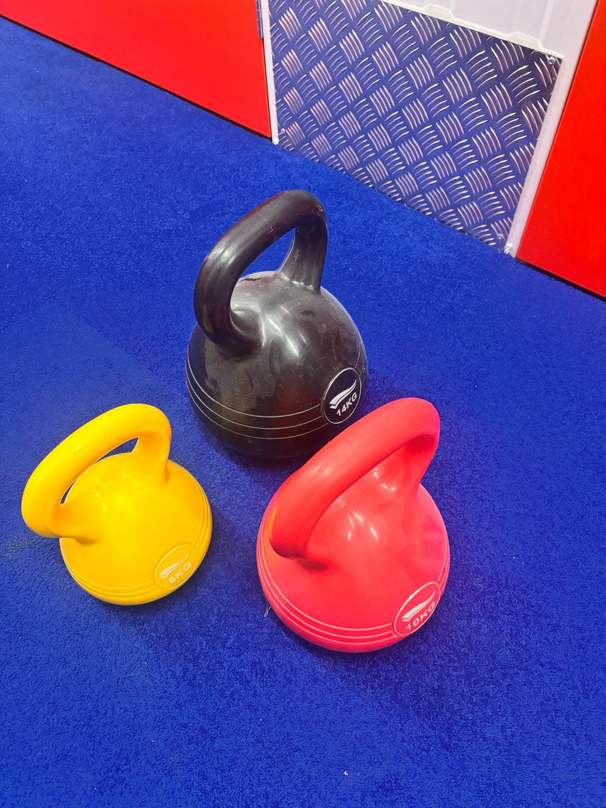 Kettlebell set 6kg, 10kg, 14kg, Sport en Fitness, Fitnessmaterialen, Ophalen, Gebruikt, Armen, Kettlebell