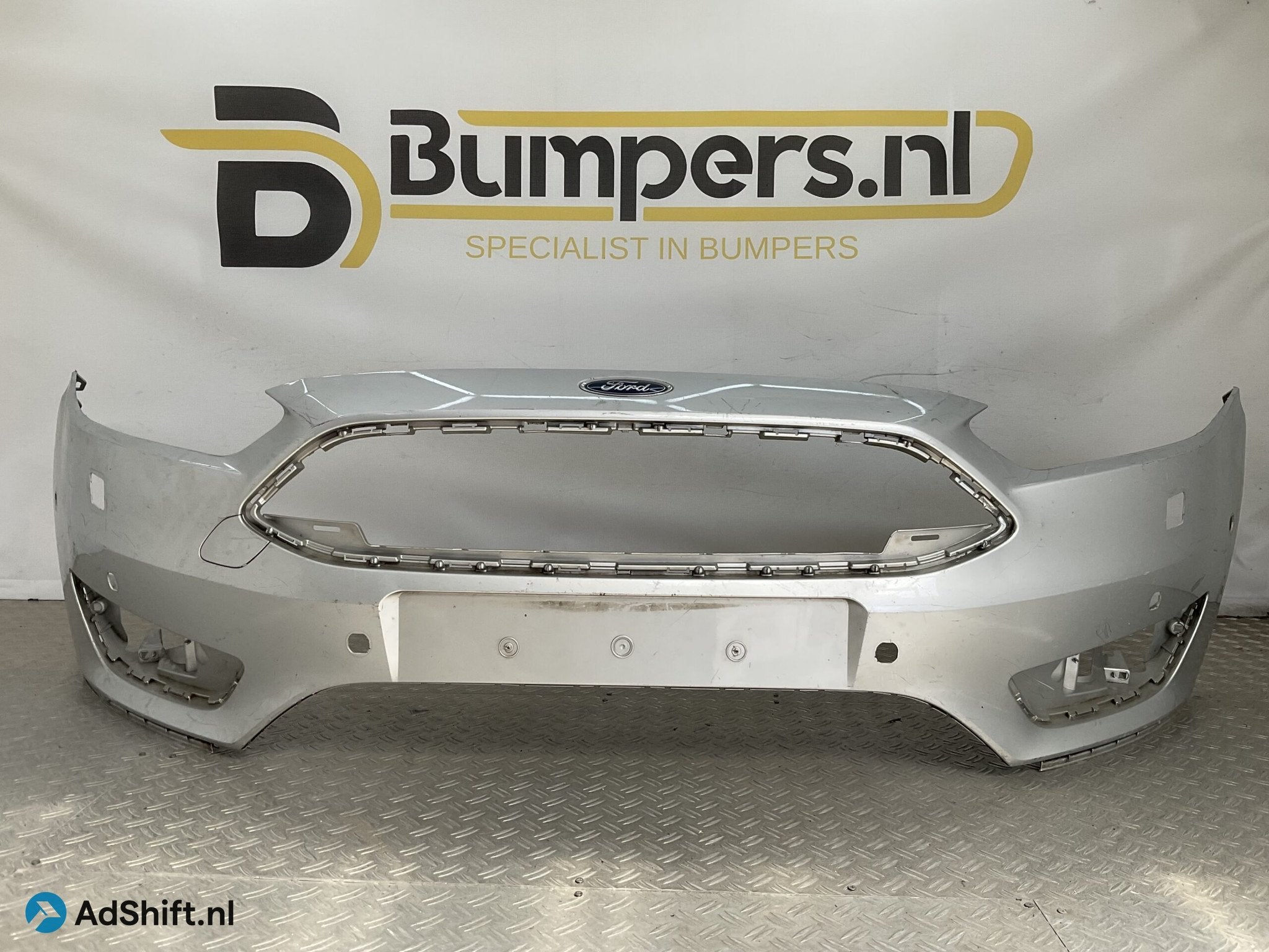 Bumper Ford Focus MK3 Facelift 14-18 F1EB-17757-A Voorbumper, Bumper
