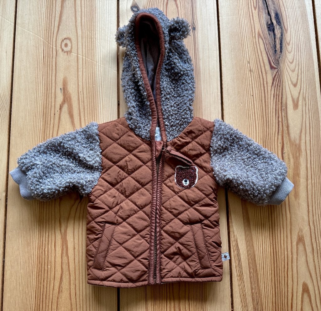 Bouclé Baby Jas Feetje - Bruin Beer - maat 56 NIEUW, Kinderen en Baby's, Babykleding | Maat 56, Jongetje of Meisje, Nieuw, Ophalen of Verzenden