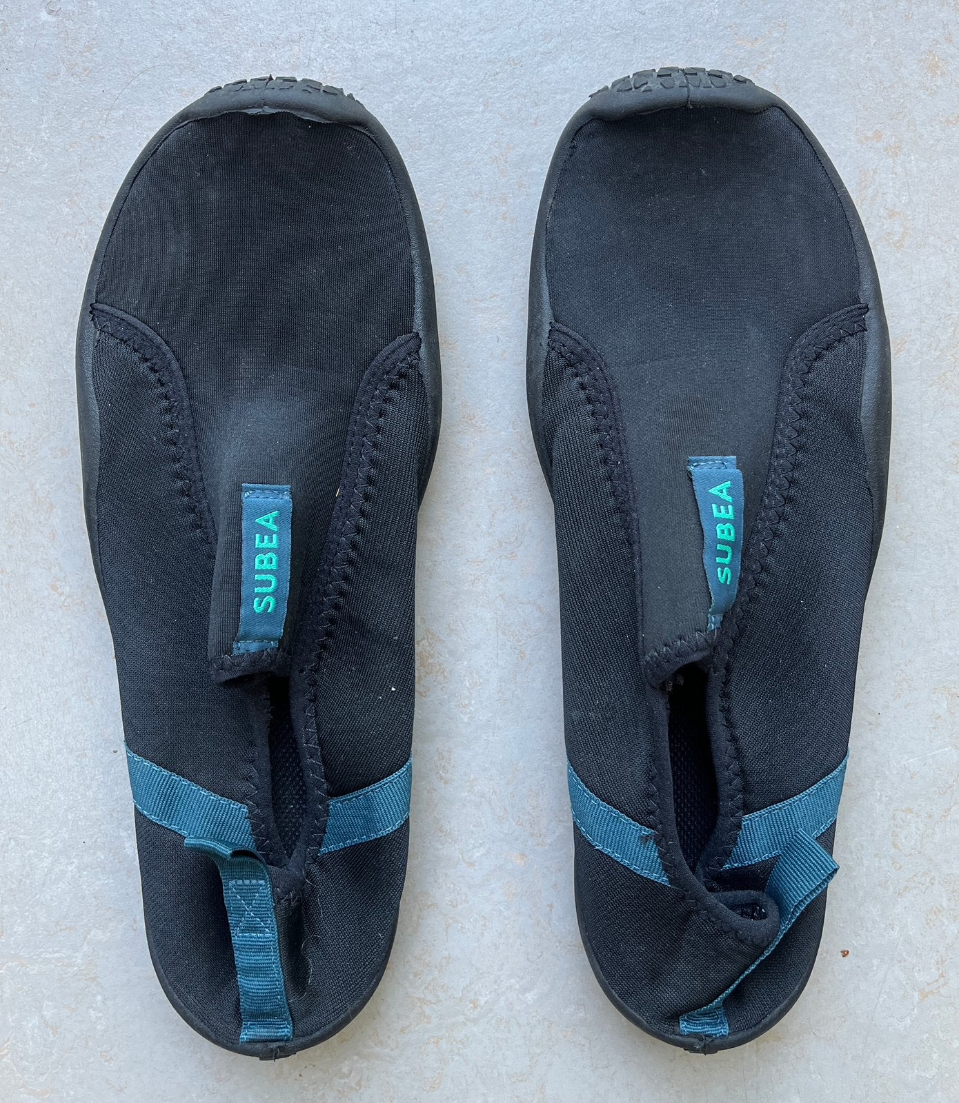 Decathlon Aquashoes/waterschoenen, zwart, mt 44-45, Ophalen of Verzenden, Zo goed als nieuw, Dame of Heer, Zeil- of Surfschoenen