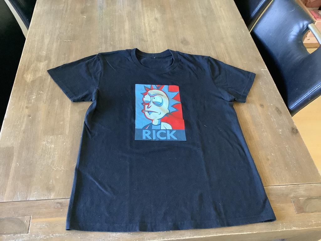 T shirt Rick, Ophalen of Verzenden, Zo goed als nieuw