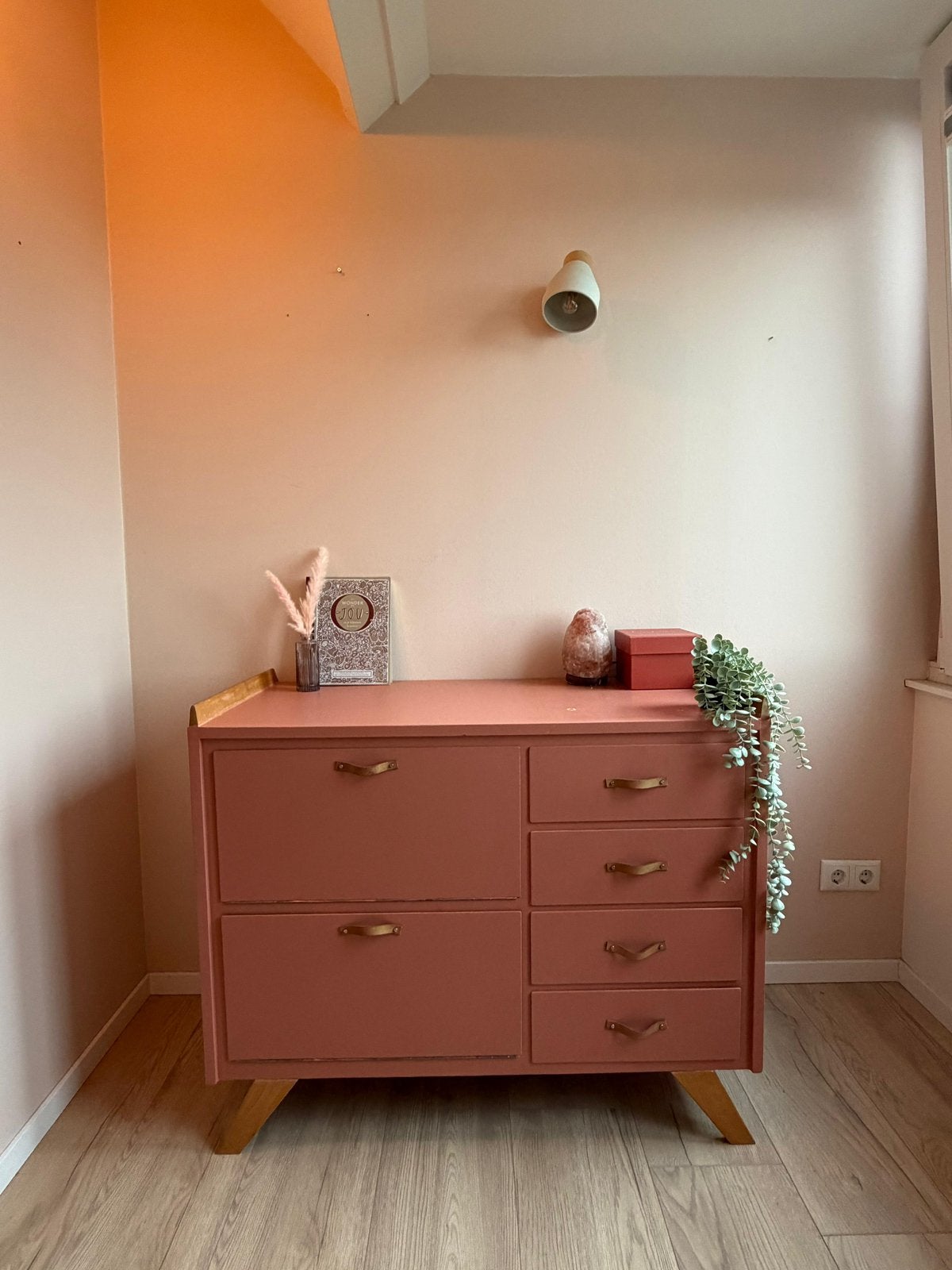 Geweldige vintage commode in topstaat met veel opbergruimte, Ophalen, Zo goed als nieuw, Jongetje of Meisje