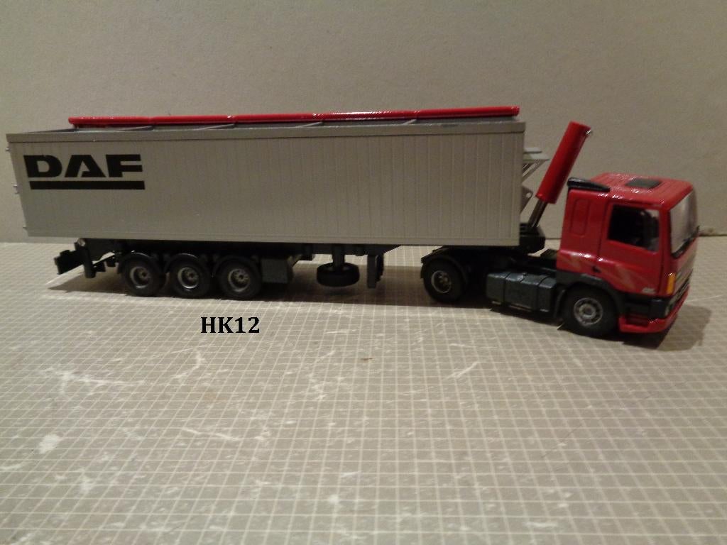 tekno daf 85 met kip trailer, Hobby en Vrije tijd, Modelauto's | 1:50, Ophalen of Verzenden, Zo goed als nieuw, Bus of Vrachtwagen