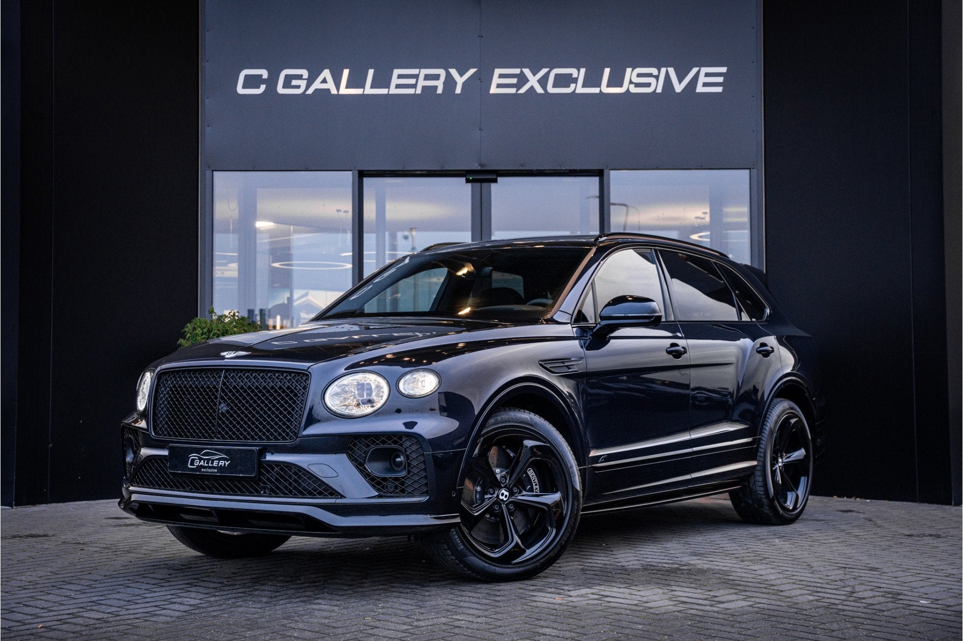 Bentley Bentayga 4.0 V8 S - Origineel NL | Keramisch | NAIM, Auto's, Automaat, Gebruikt, Blauw, Origineel Nederlands