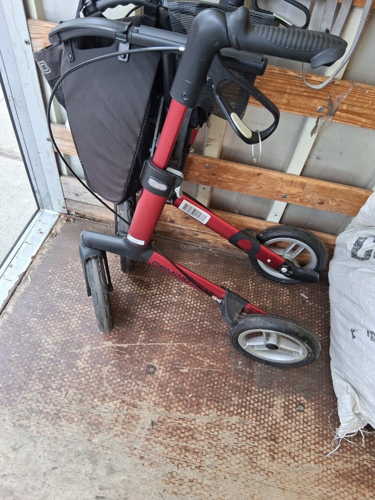 Rollator, Ophalen
