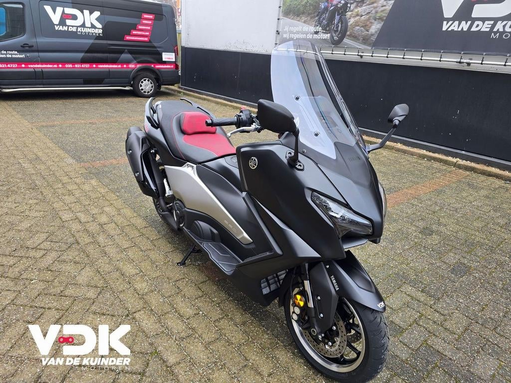 YAMAHA TMAX 25TH ANNIVERSARY (bj 2026), Bedrijf, Onbekend, 652 cc, YAMAHA