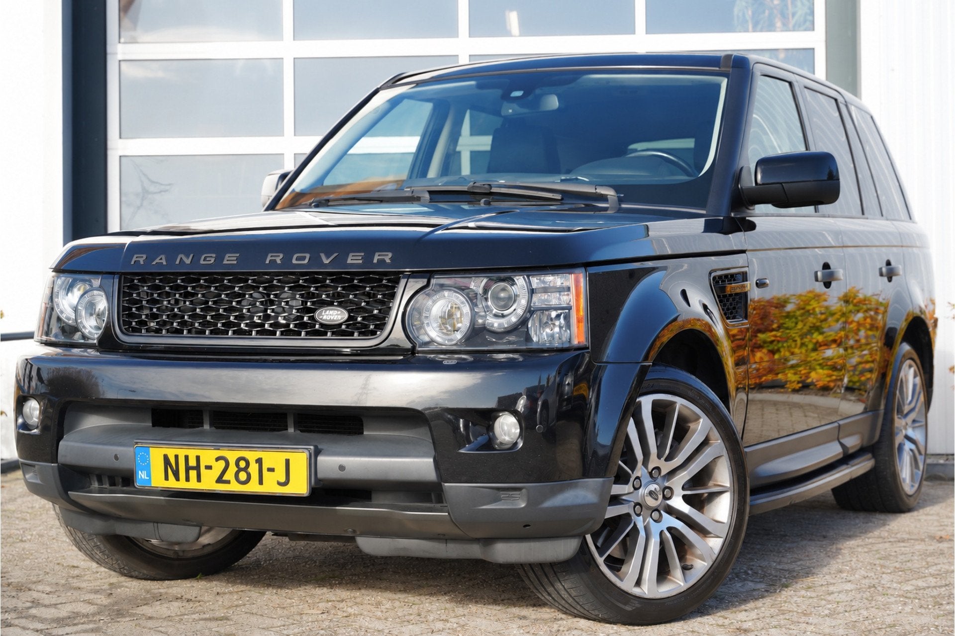 Land Rover Range Rover Sport 3.0 TdV6 HSE 211PK | Dealer ond, Automaat, 313 €/maand, Gebruikt, Zwart