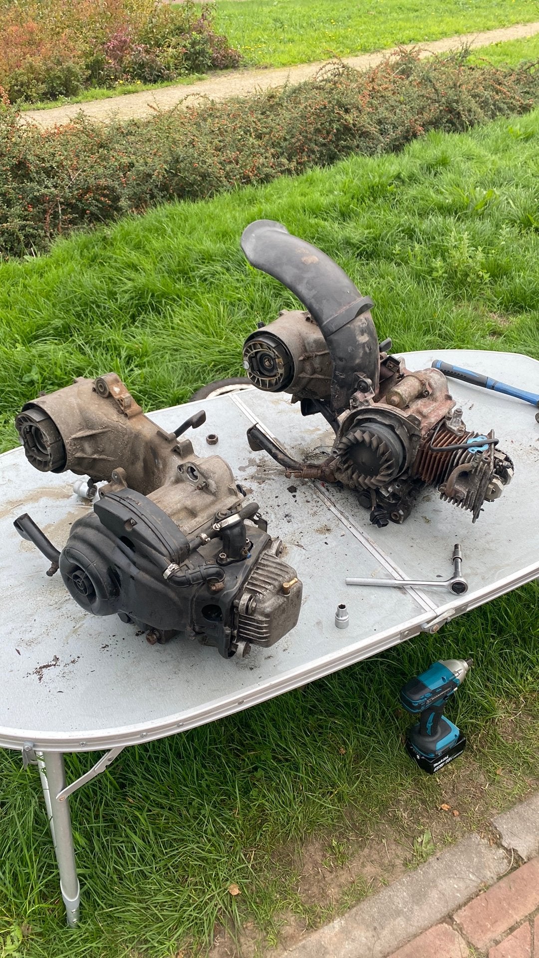 Piaggio 4t blokken - 50€ ps, Fietsen en Brommers, Ophalen, Gebruikt, Uitlaat