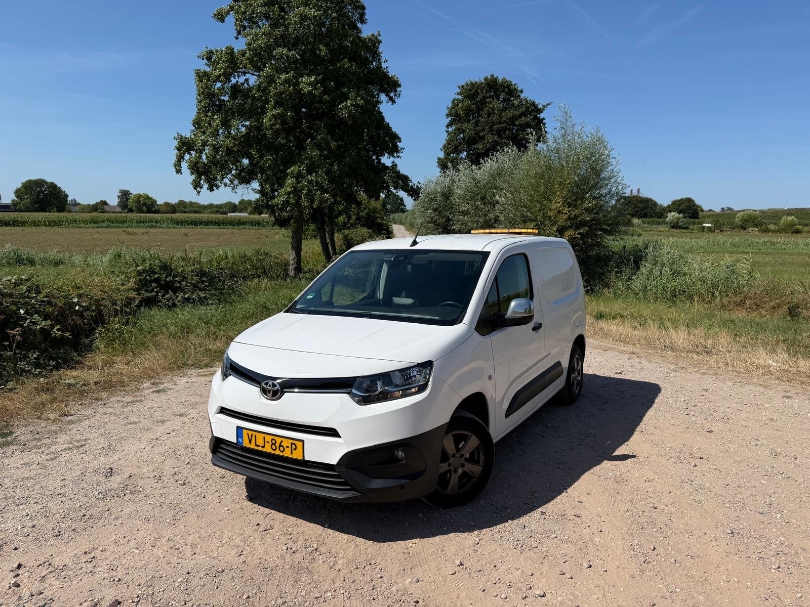 Toyota ProAce City 1.5 D-4D Prof 3-zits | Trekhaak | Dashcam, Voorwielaandrijving, 4 cilinders, Wit, 19 km/l